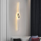 Zeitgenössische nordische lange Streifen Eisen Silikon LED Wandlampe für das Wohnzimmer