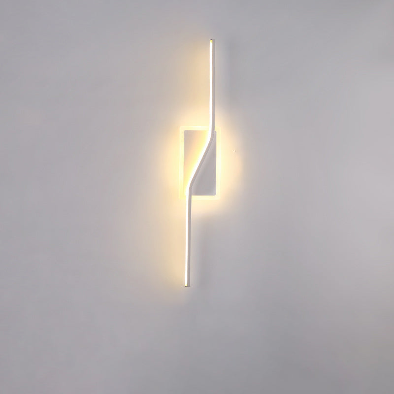 Zeitgenössische nordische lange Streifen Eisen Silikon LED Wandlampe für das Wohnzimmer