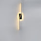 Zeitgenössische nordische lange Streifen Eisen Silikon LED Wandlampe für das Wohnzimmer