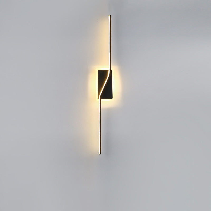Zeitgenössische nordische lange Streifen Eisen Silikon LED Wandlampe für das Wohnzimmer