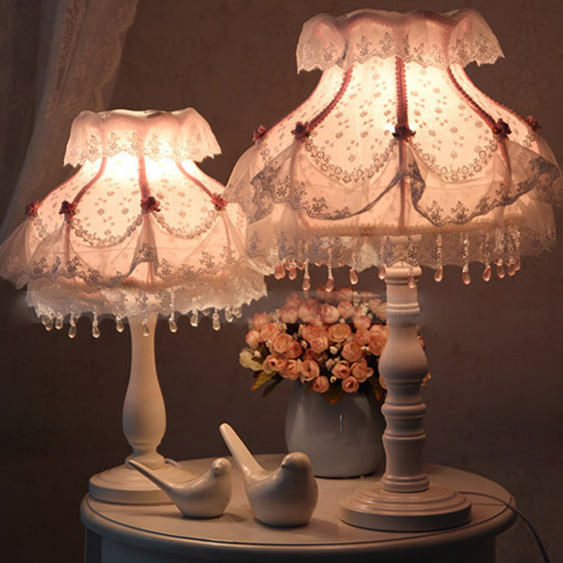 Moderne Art Deco Pendelleuchte Runde Spitzenstoff Harz 1-Licht Tischlampe für Schlafzimmer