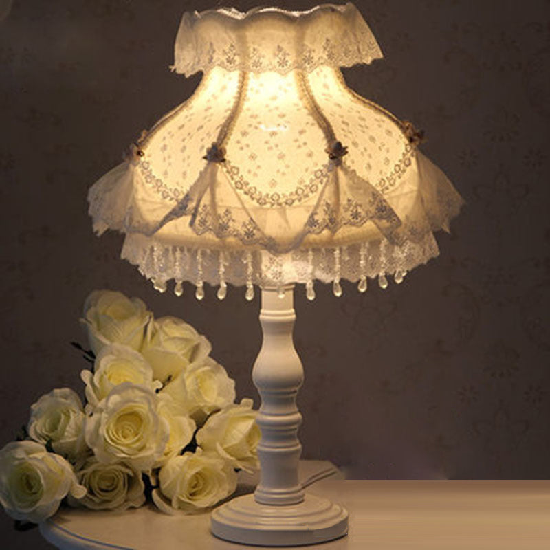 Moderne Art Deco Pendelleuchte Runde Spitzenstoff Harz 1-Licht Tischlampe für Schlafzimmer