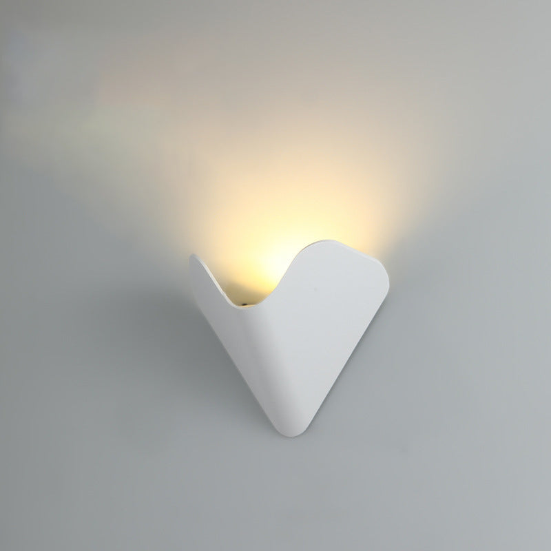 Moderne minimalistische Triangle Vogel Nest Halbkreis wasserdichte Aluminium LED Wandleuchte für die Außenterrasse