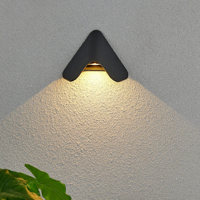 Moderne minimalistische Triangle Vogel Nest Halbkreis wasserdichte Aluminium LED Wandleuchte für die Außenterrasse