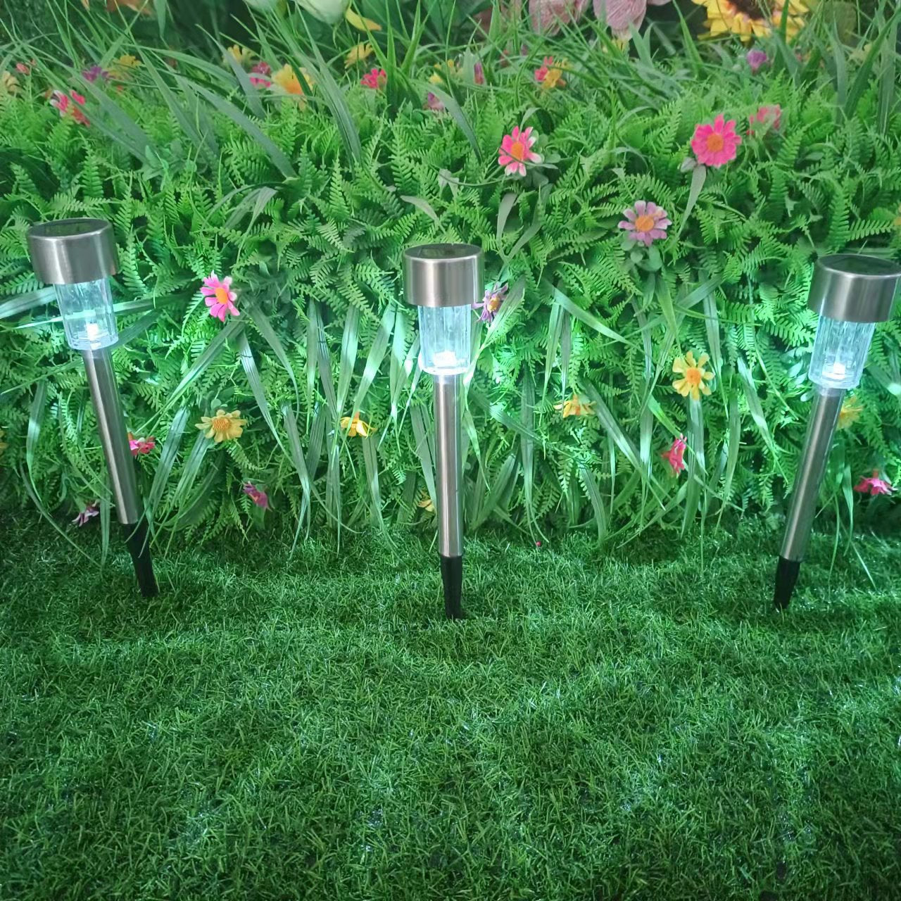 Moderne Einfachheit Solar wasserdichte Edelstahl Zylinder LED Landschaftsbeleuchtung Außenlicht für den Garten