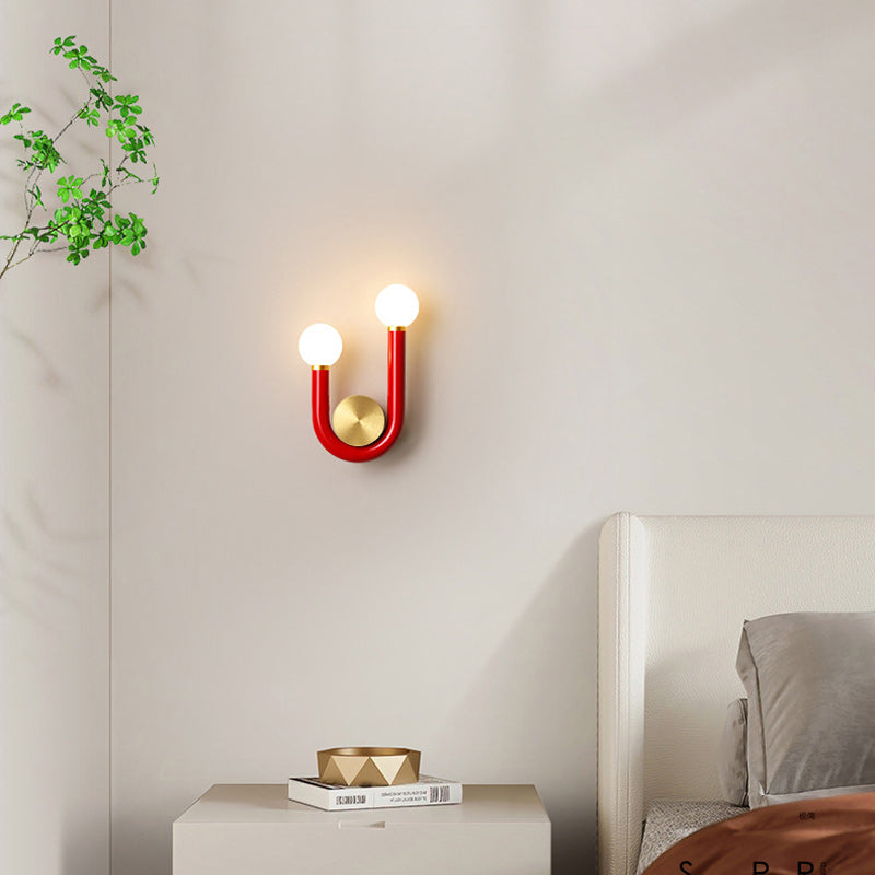 Frendorf | LuxeCurve U-Form LED Wandleuchte | Kreatives Design | Warmes Licht | Schlafzimmer Deko Lampe