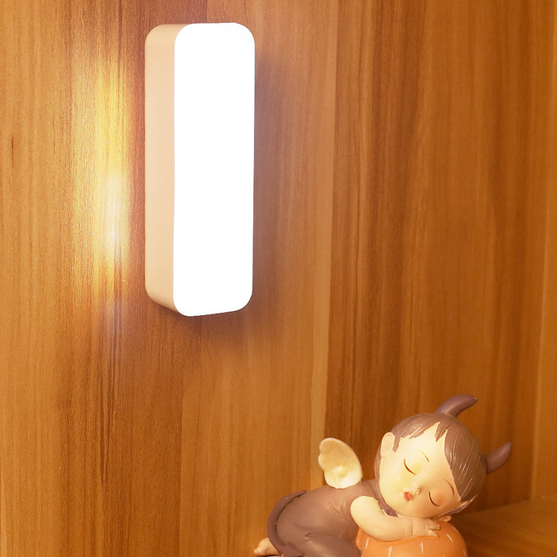Modern Minimalist Wiederaufladbare Magnetische Saugnapf Kunststoffstreifen Rechteckige LED Wandleuchte Nachtlicht Für Studium
