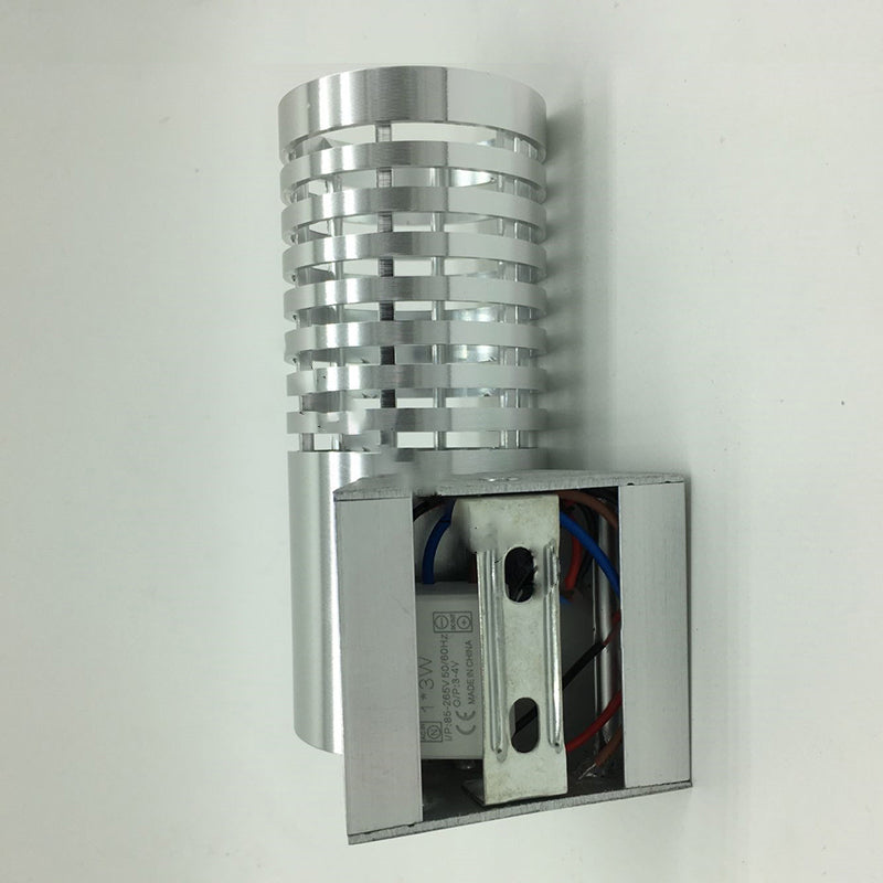 Zeitgenössische industrielle Aluminium-Zylinder hohle LED-Wandleuchte für Flur
