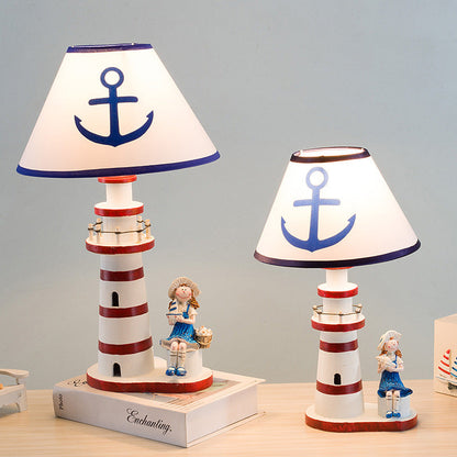 Zeitgenössische Küstenholzstoff Kinder konische Leuchtturm 1-Licht Tischlampe für das Schlafzimmer