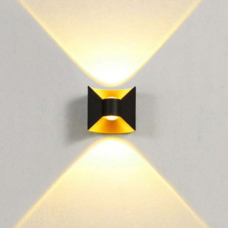 Zeitgenössische nordische wasserdichte quadratische rechteckige Aluminium-LED-Wandleuchte für den Außenbereich Patio