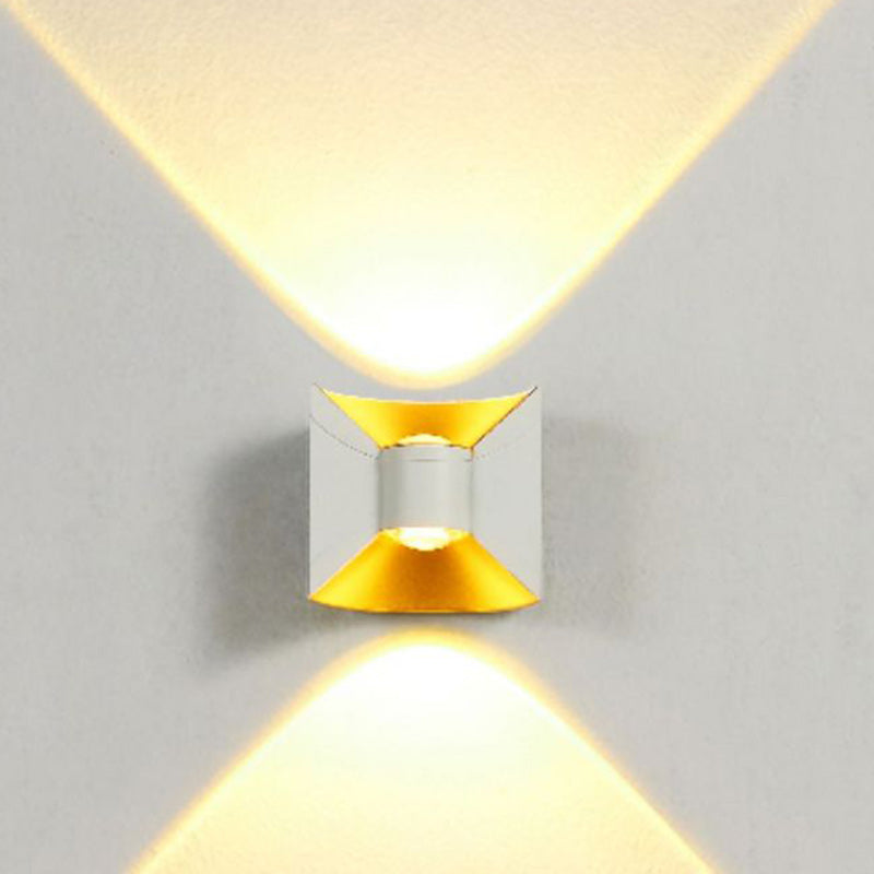 Zeitgenössische nordische wasserdichte quadratische rechteckige Aluminium-LED-Wandleuchte für den Außenbereich Patio