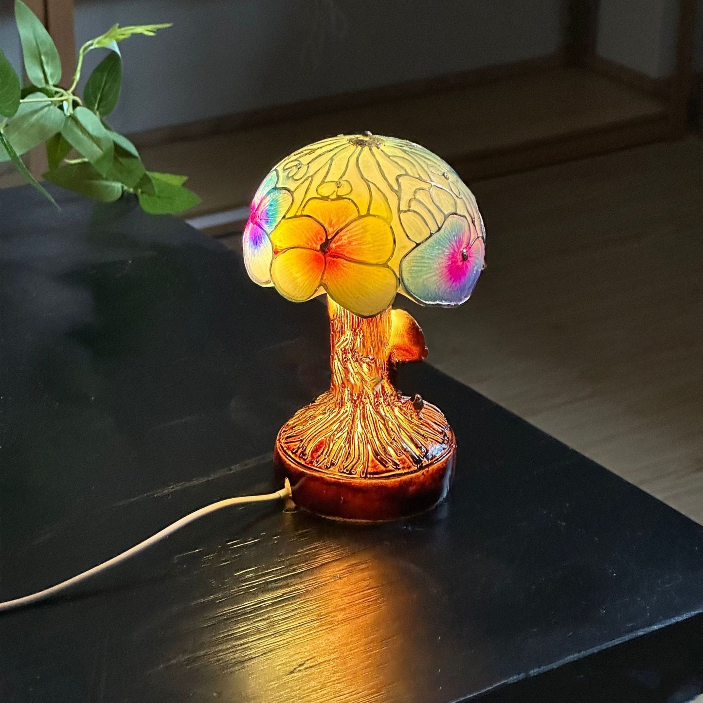Frendorf | GlowMorphic USB LED Tischlampe | Art Deco Pilzdesign | Harzstruktur | Warmes Licht für Wohnzimmer