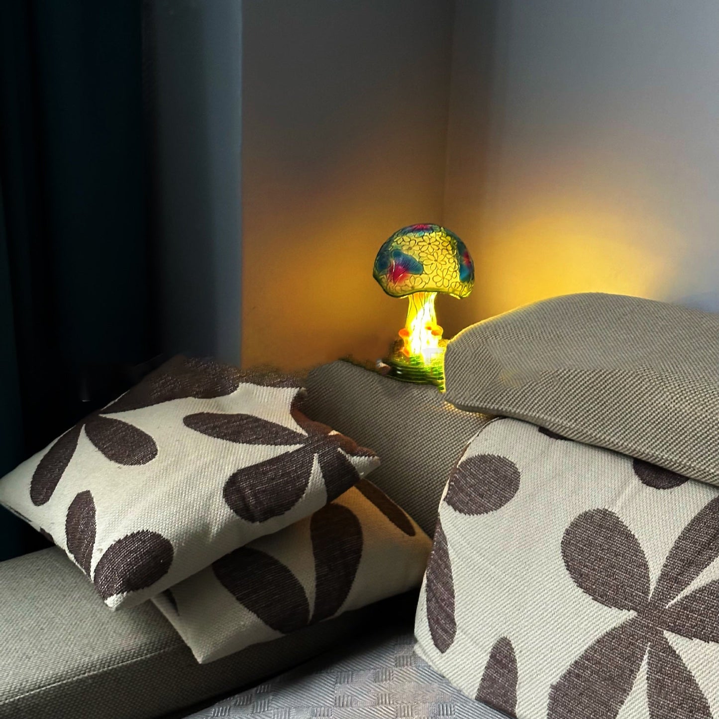 Frendorf | GlowMorphic USB LED Tischlampe | Art Deco Pilzdesign | Harzstruktur | Warmes Licht für Wohnzimmer