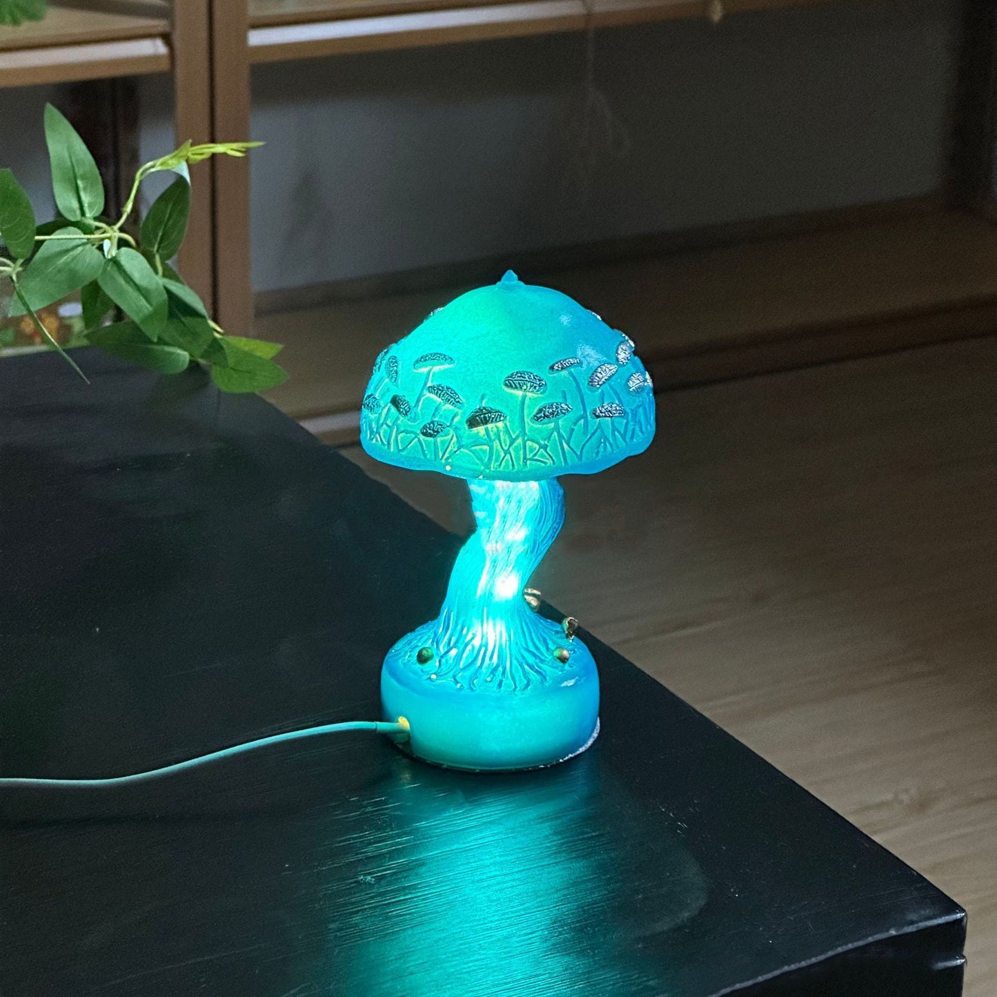 Frendorf | GlowMorphic USB LED Tischlampe | Art Deco Pilzdesign | Harzstruktur | Warmes Licht für Wohnzimmer