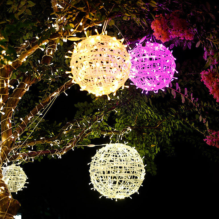 Moderne Art Deco Solar Wasserfest Waben Ball Hängend PVC Plastik LED Außenlicht Landschaft Beleuchtung Für Garten