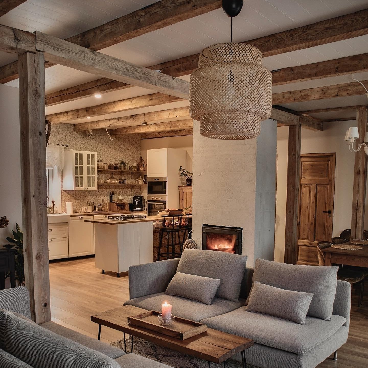 Frendorf | Bambus Pendelleuchte für ein warmes Licht in jedem Raum