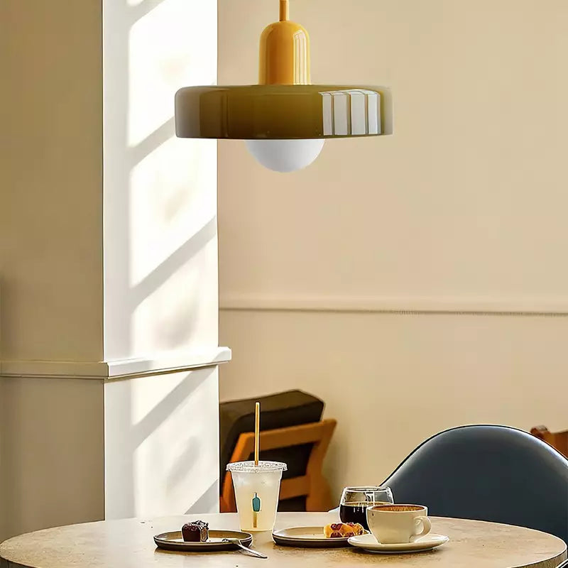Frendorf |  Pendelleuchte aus farbigem Glas | Elegante Hängeleuchte im Bauhaus-Stil | Designlampe für Wohnzimmer & Esszimmer