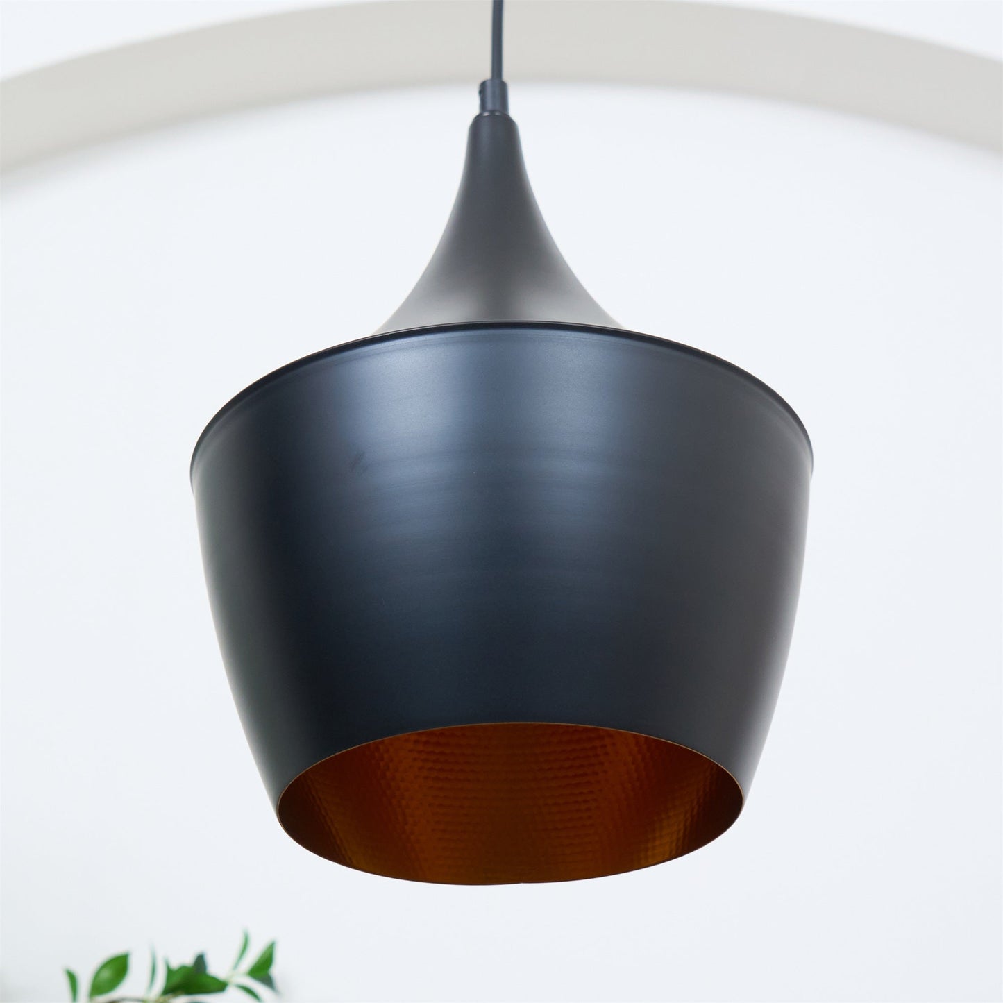 Frendorf | Bringen Sie mit der eleganten Beat Pendelleuchte Licht in Ihren Raum