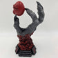 Berserk Hand of God Ornament Schädel Hand Skulptur Spaß Harz Statue Schreibtisch Bücherregal Dekoration Halloween Bastelgeschenke