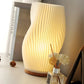 USB-Driven & Elegante Wellen-Design Tischlampe | WaveGlow