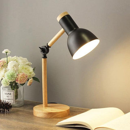 Nordische Schreibtischlampe aus Holz