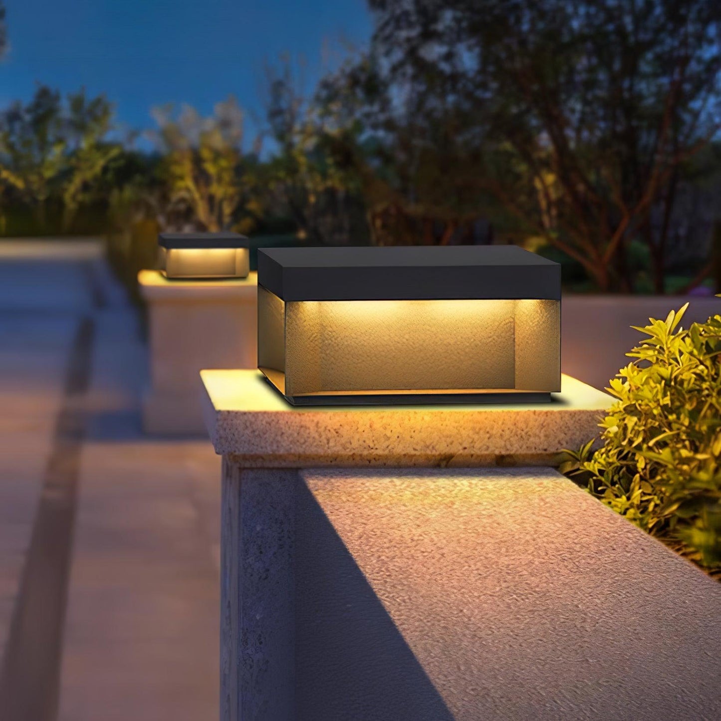 Frendorf | SolaraPost Solar Außenpfostenleuchte | LED Gartenbeleuchtung | Energieeffizient | Wasserdicht | Dekorative Außenbeleuchtung für Garten & Terrasse