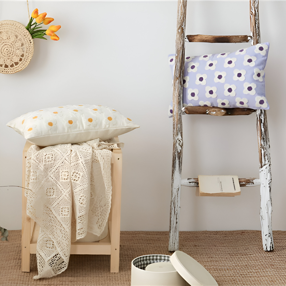 Frendorf | Blooma Sofakissen - Bestickte Quadratische & Rechteckige Blumenkissenhüllen