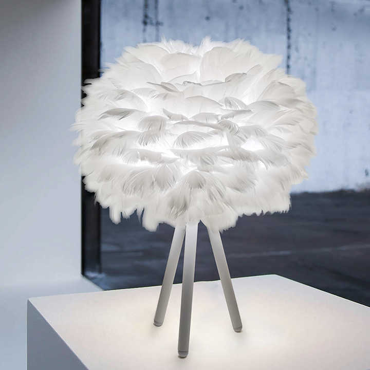 Blossom Tischlampe – Elegantes Feder-Design mit dimmbarem Licht