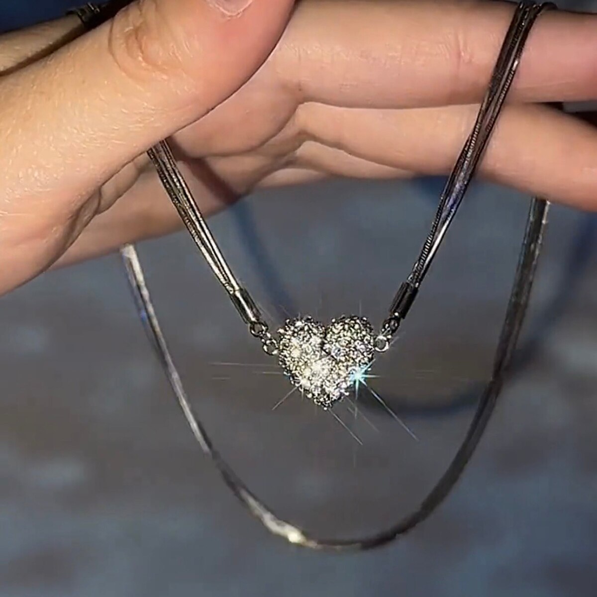 Frendorf | BondAura | Ein zeitloses Symbol der Verbindung mit Ihrem geliebten Menschen