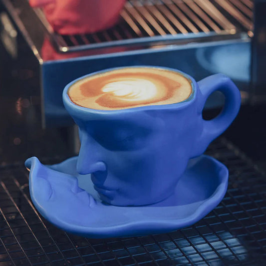 Frendorf | Metal Touching Face Kreative Keramische Kiss Kaffee Becher, Künstlerisches Vibe Becher & Untertasse Set