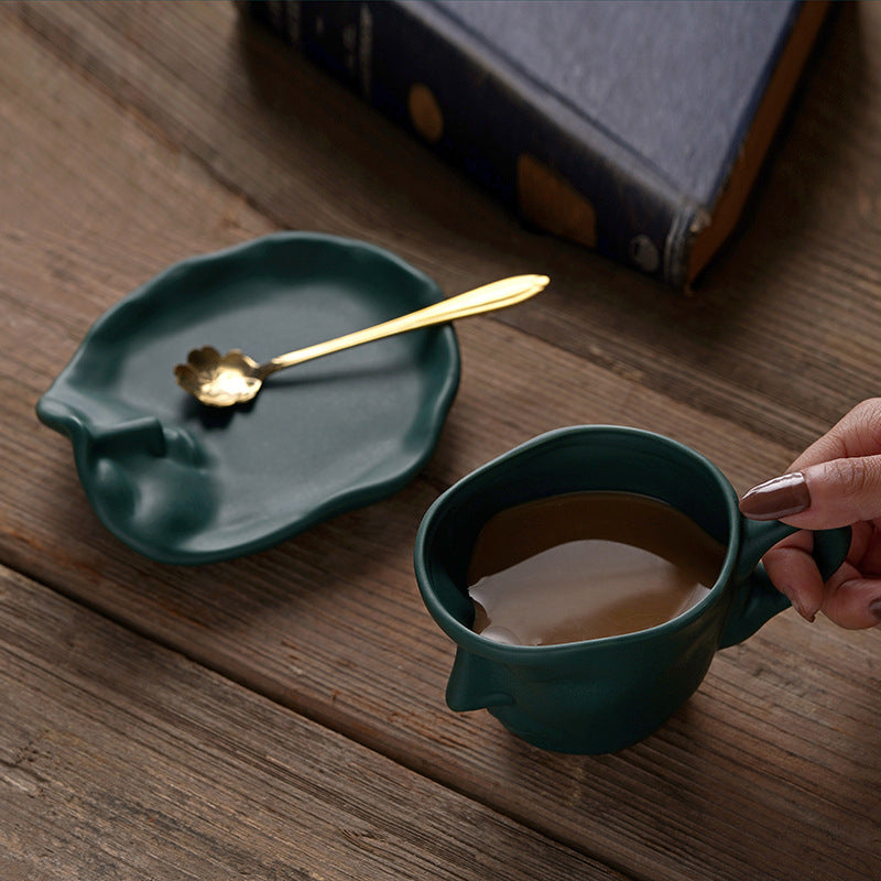 Frendorf | Metal Touching Face Kreative Keramische Kiss Kaffee Becher, Künstlerisches Vibe Becher & Untertasse Set