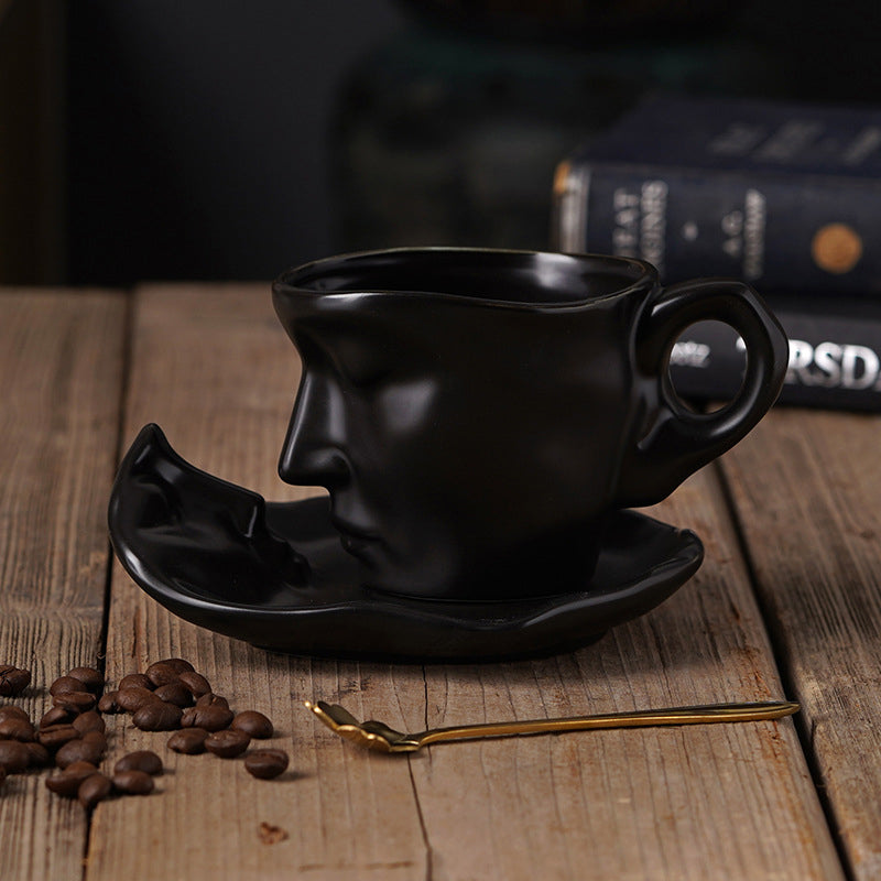 Frendorf | Metal Touching Face Kreative Keramische Kiss Kaffee Becher, Künstlerisches Vibe Becher & Untertasse Set