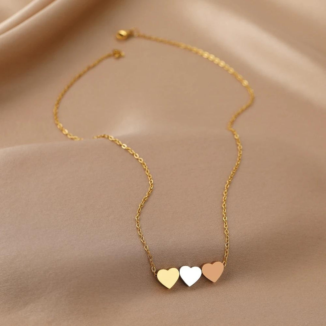 Frendorf | Triple Heart Necklace in Gold