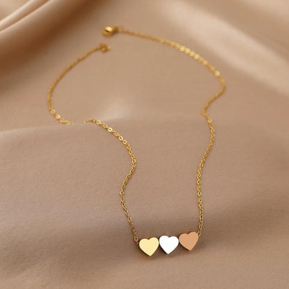 Frendorf | Triple Heart Necklace in Gold