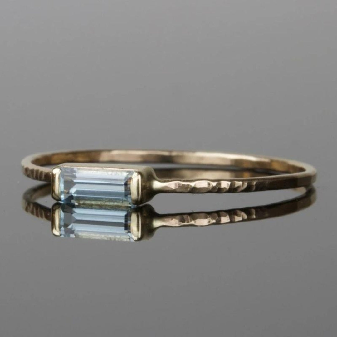 Frendorf | Einfachheit Ring mit Zirkonia in Gold