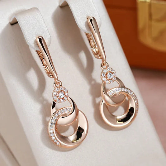 Frendorf | Elegante geknotete Kreise goldene Ohrringe