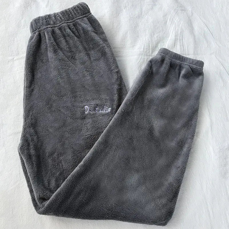 Winter-Pyjama-Set aus weichem Samt
