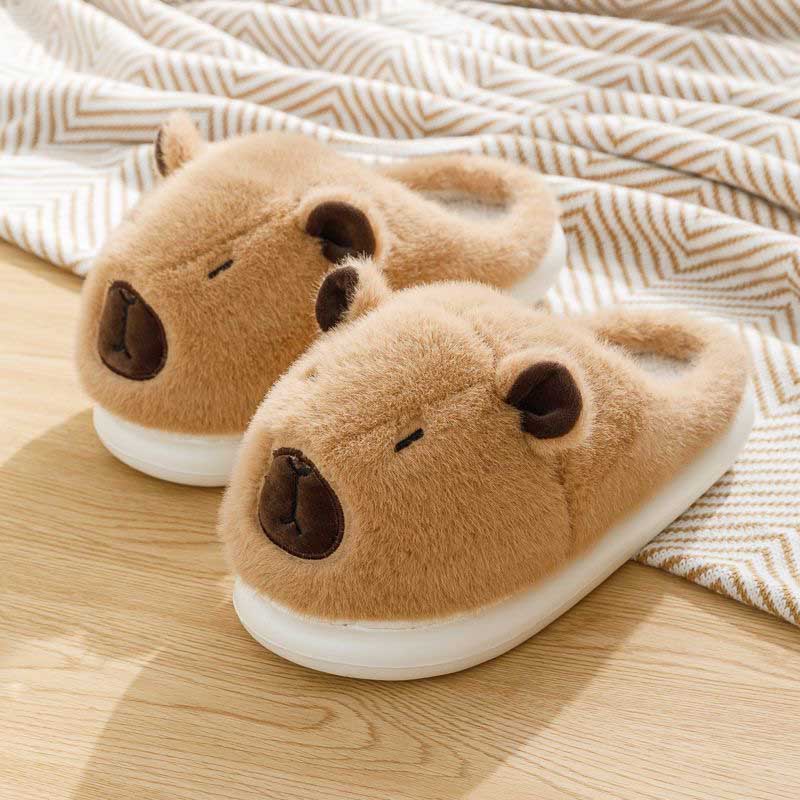 Frendorf | Gemütliche Capybara Plüsch Hausschuhe