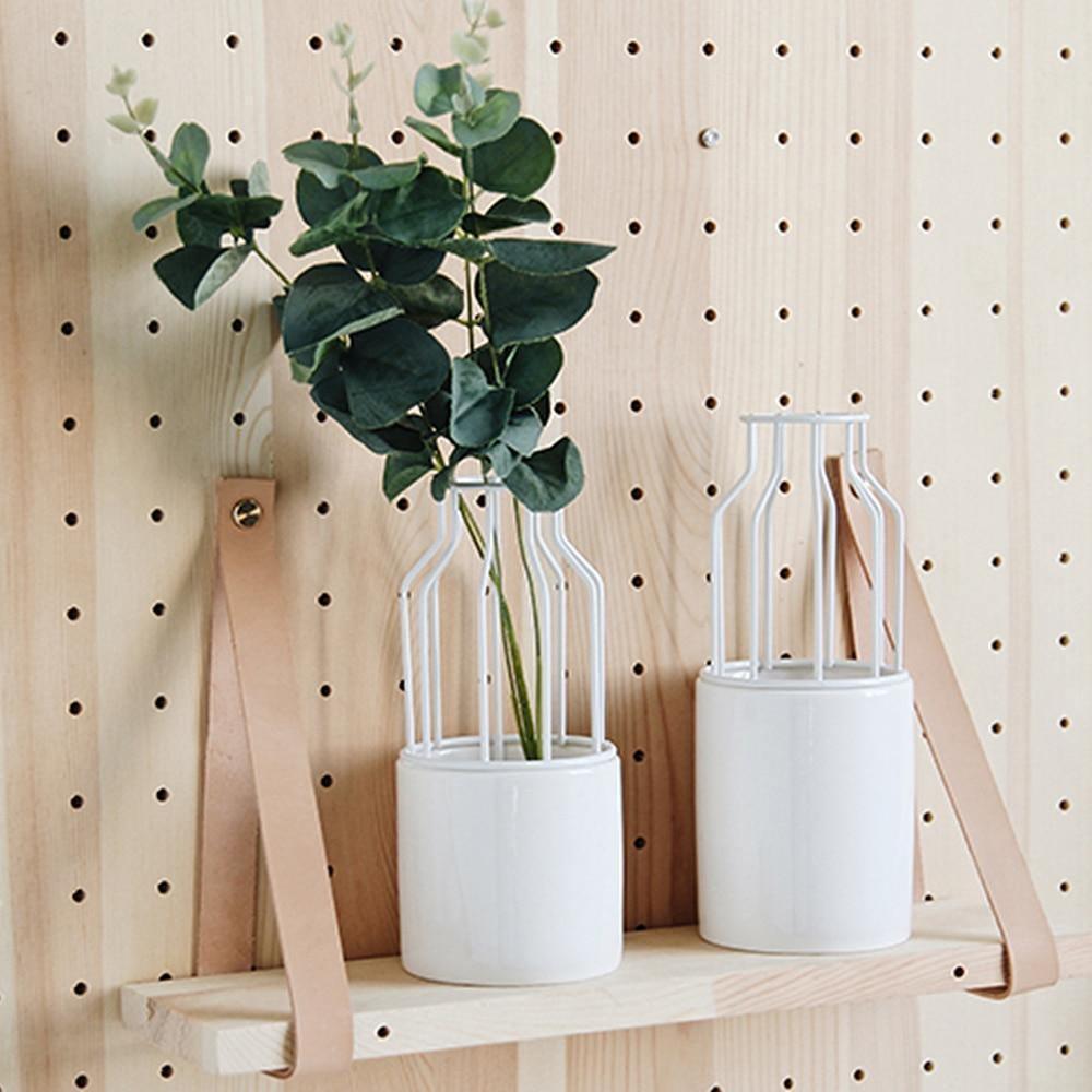 Frendorf | Artévo Eisen-Keramik Design Vase | Modernes Gittermuster | Elegante Dekoration | Für Wohnzimmer & Büro
