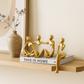 Frendorf | MindMuse – Goldene abstrakte Denkerstatuen in einzigartigen künstlerischen Positionen