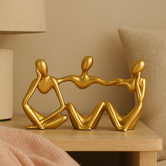 Frendorf | MindMuse – Goldene abstrakte Denkerstatuen in einzigartigen künstlerischen Positionen