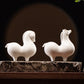 Chinesische weiße Porzellanpferdestatue Vintage Pferde Dekorative Keramikkunst Zen Kreative Ornamente Maskottchen