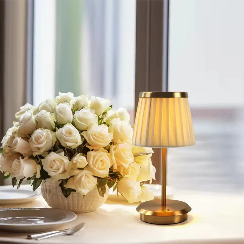 Frendorf | LumeSoft - Elegante Tischlampe mit sanftem Licht