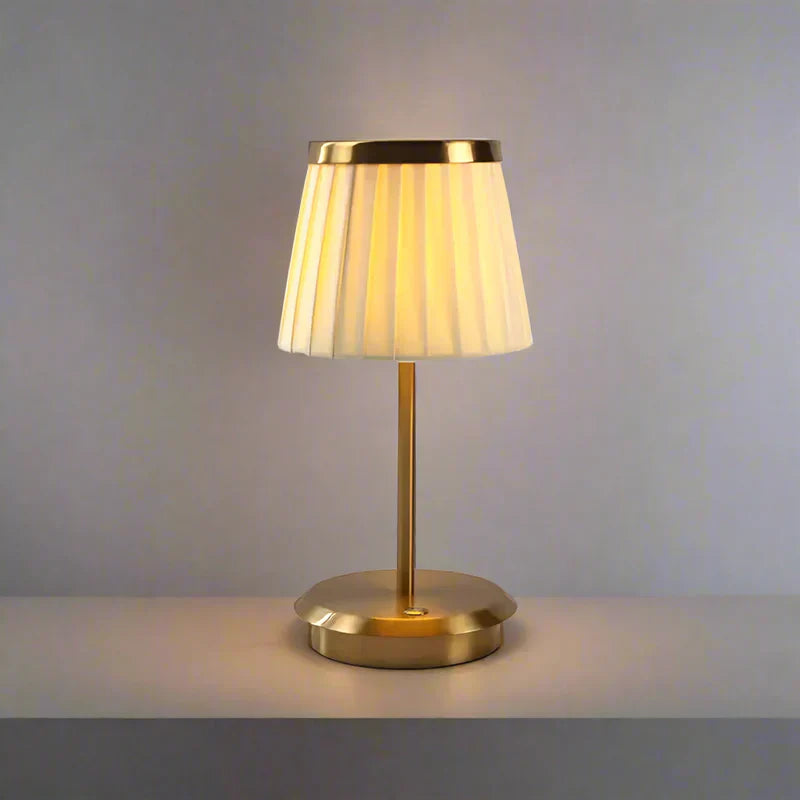 Frendorf | LumeSoft - Elegante Tischlampe mit sanftem Licht