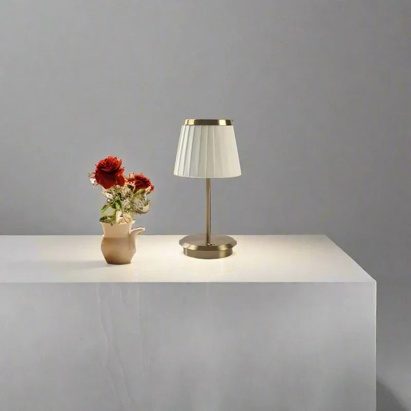 Frendorf | LumeSoft - Elegante Tischlampe mit sanftem Licht