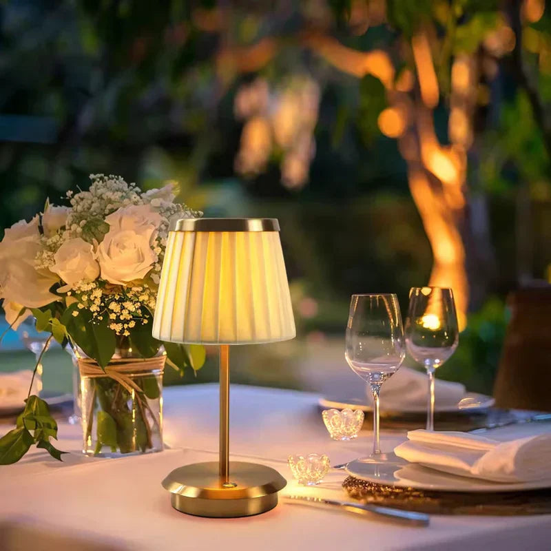 Frendorf | LumeSoft - Elegante Tischlampe mit sanftem Licht