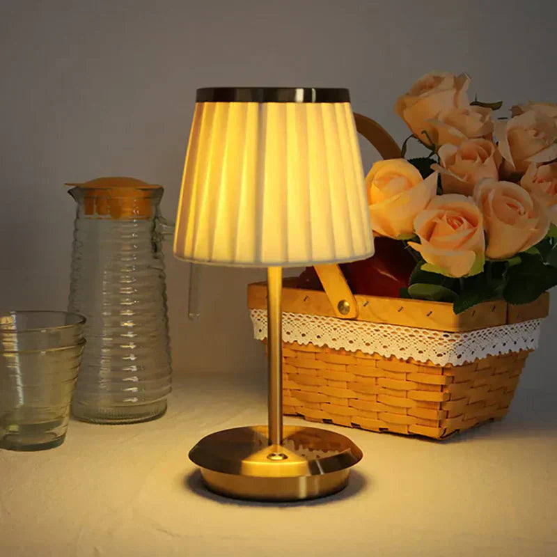 Frendorf | LumeSoft - Elegante Tischlampe mit sanftem Licht