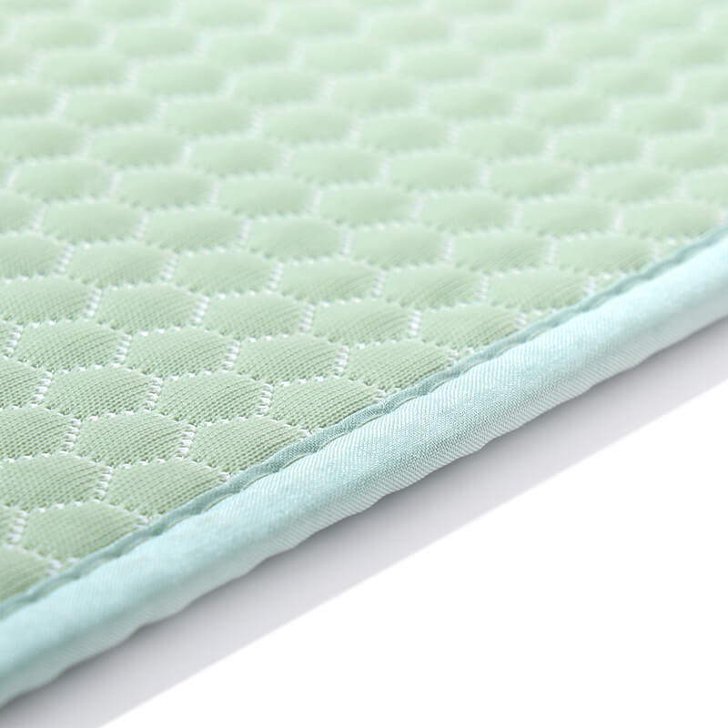 Kühlende Ice Silk Atmungsaktive Rutschfeste Haustiermatte Hundekühlmatte