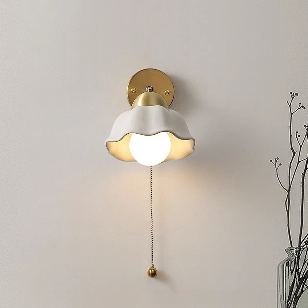 Frendorf | FleurLumina Retro Französische Blume Wandleuchte | Weißes Vintage-Design | Dekorative Beleuchtung | Romantische Wohnraum-Deko