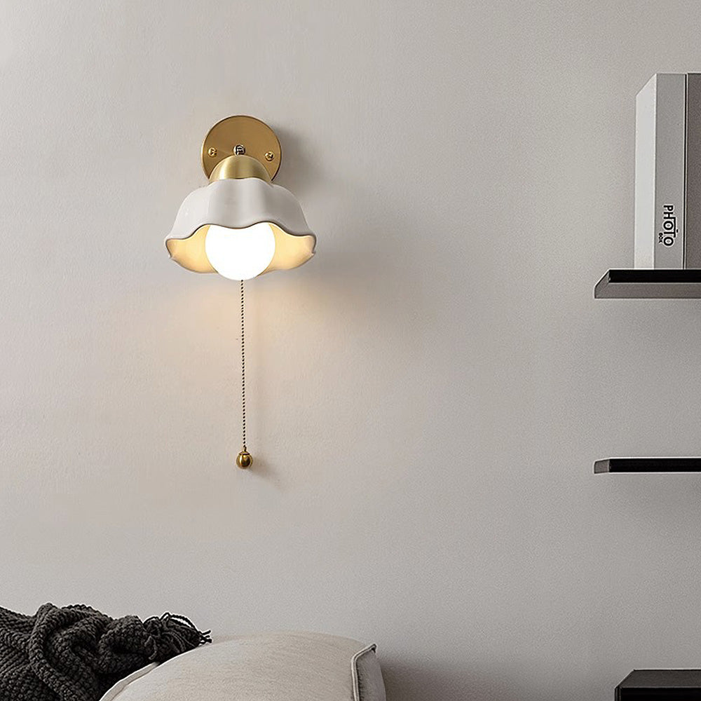 Frendorf | FleurLumina Retro Französische Blume Wandleuchte | Weißes Vintage-Design | Dekorative Beleuchtung | Romantische Wohnraum-Deko